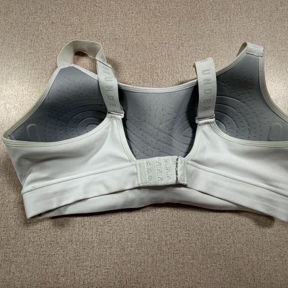 Under Armour Women's Sports Bra - Picture 2 of 3